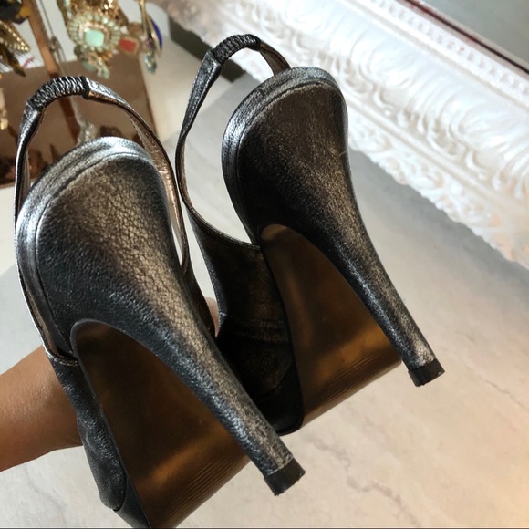 Carlos Santana Elise pewter metallic slingback heels - Picture 6 of 10